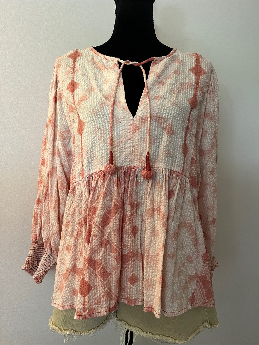 Becasa 100% Cotton Peasant Top, size XL, strawberries n cream